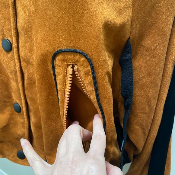 NWT Vintage-Inspired Bomber Jacket - Picture 3 of 8